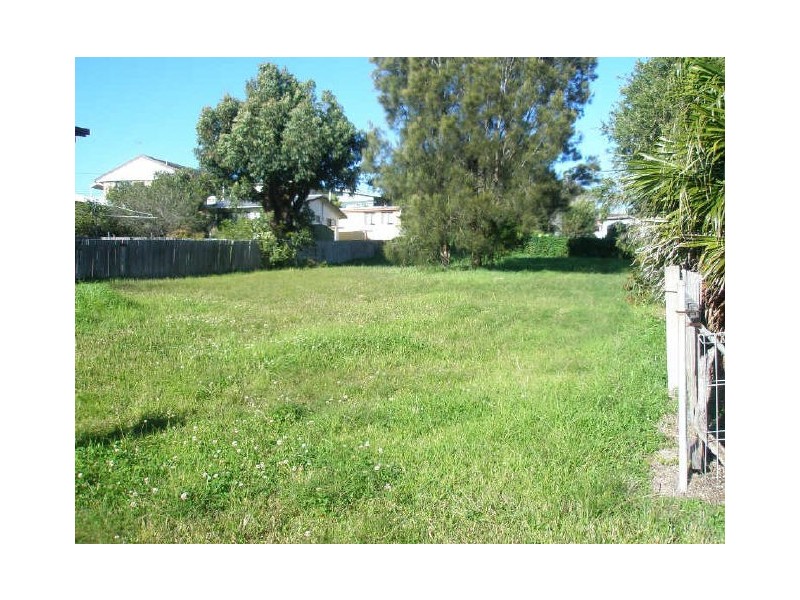 27 Yugura Street, Malua Bay NSW 2536