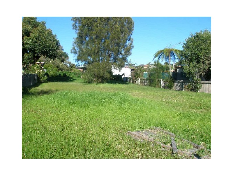 27 Yugura Street, Malua Bay NSW 2536