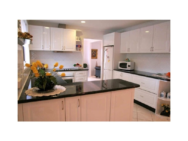 2A Barbara Crescent, Denhams Beach NSW 2536