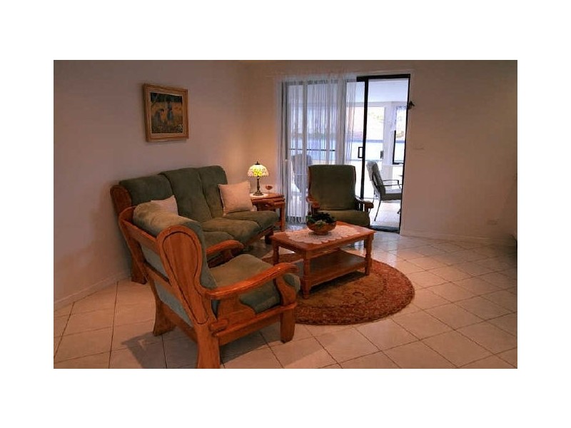 2A Barbara Crescent, Denhams Beach NSW 2536