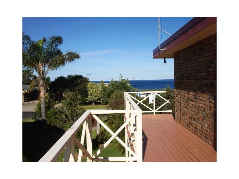 21 Iluka Avenue, Malua Bay NSW 2536