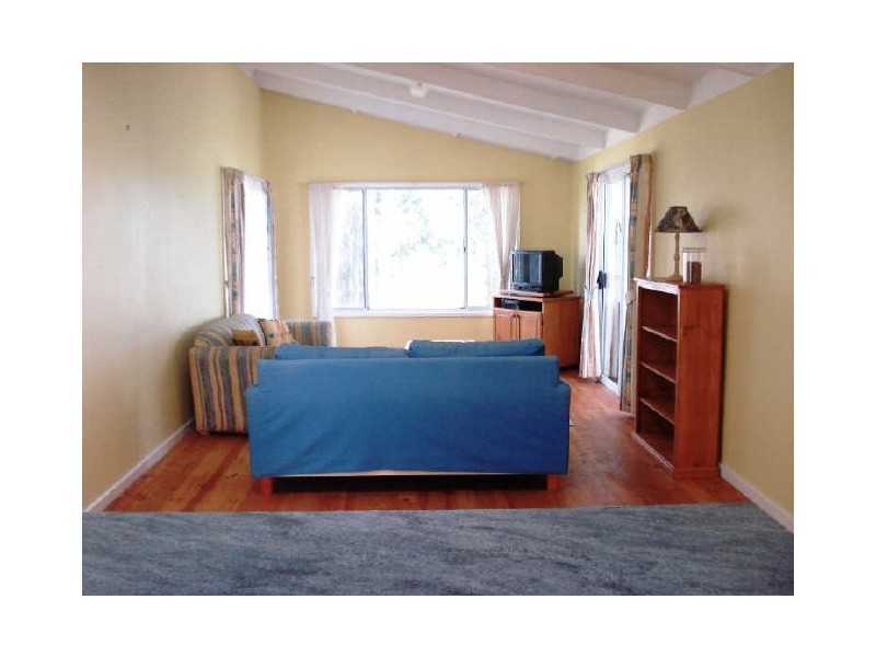 69 Forest Parade, Tomakin NSW 2537