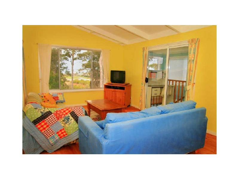 69 Forest Parade, Tomakin NSW 2537