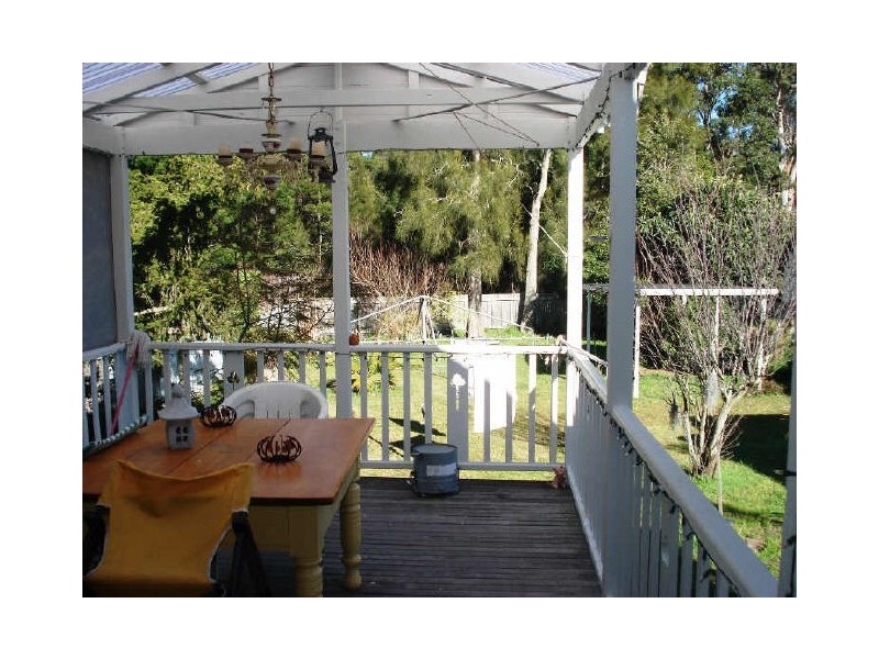 390-392 Beach Road, Batehaven NSW 2536