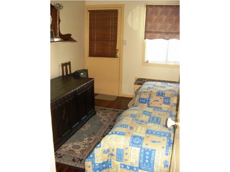 390-392 Beach Road, Batehaven NSW 2536