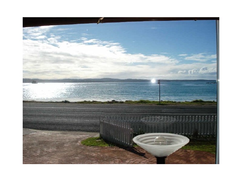 390-392 Beach Road, Batehaven NSW 2536