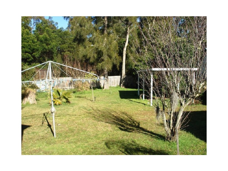 390-392 Beach Road, Batehaven NSW 2536