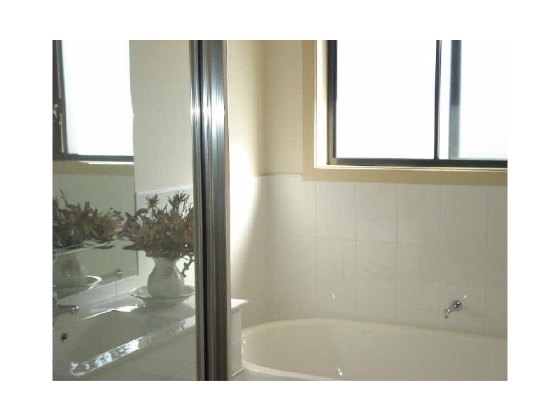 9 Bateman Street, Mogo NSW 2536