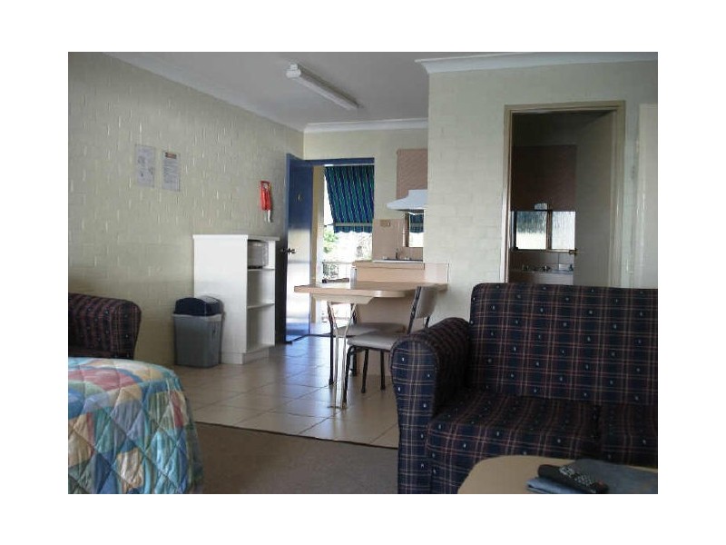 4,6,7,10,11,12,13 & 14/384-388 Beach Road, Batehaven NSW 2536