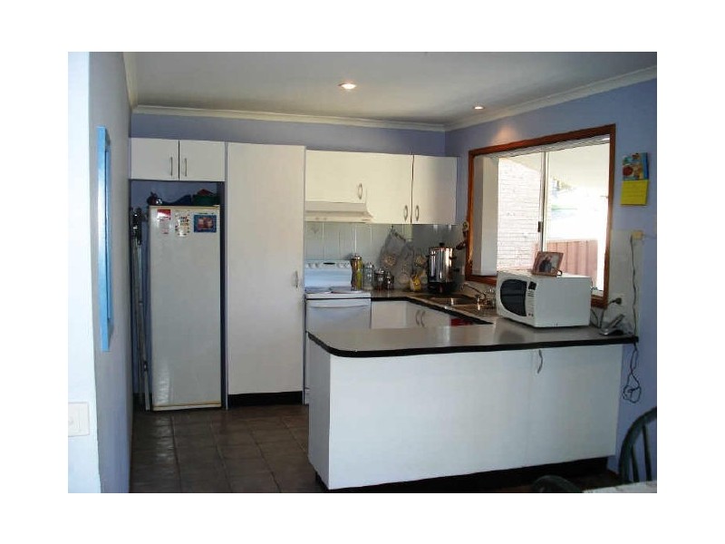18 Hume Road, Surf Beach NSW 2536