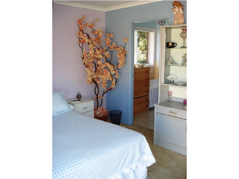 18 Hume Road, Surf Beach NSW 2536