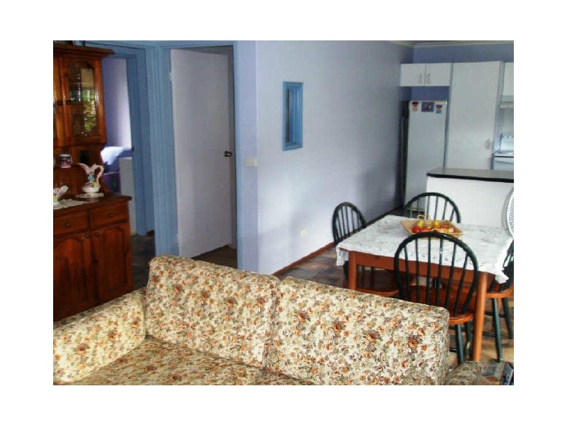 18 Hume Road, Surf Beach NSW 2536