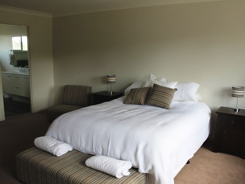 1 Banksia Grove, Malua Bay NSW 2536