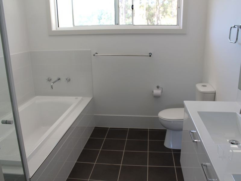 1 Banksia Grove, Malua Bay NSW 2536