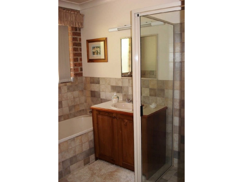 5 Nurla Avenue, Malua Bay NSW 2536