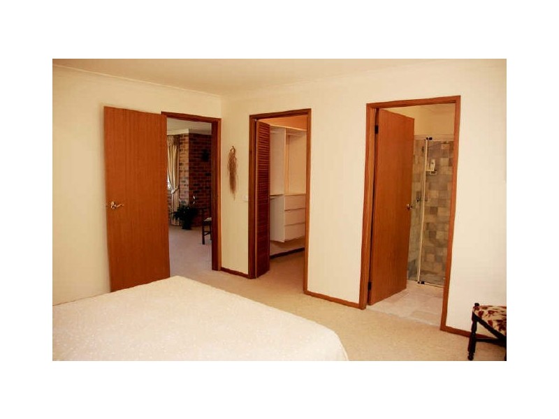 5 Nurla Avenue, Malua Bay NSW 2536