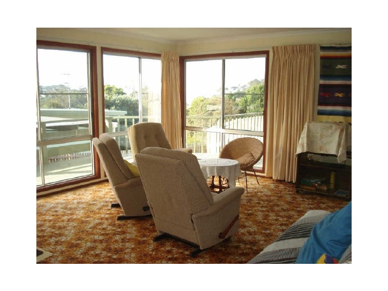 11 Yugura Street, Malua Bay NSW 2536