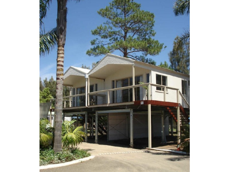 414 Beach Road ‘Caseys Beach Cabins’, Batehaven NSW 2536