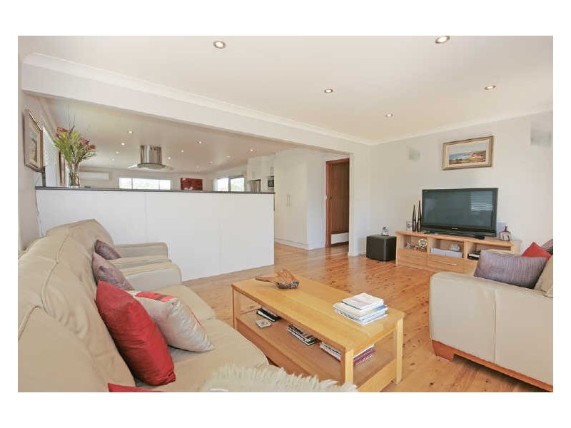 8 Clarke Street, Broulee NSW 2537