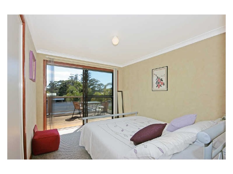8 Clarke Street, Broulee NSW 2537