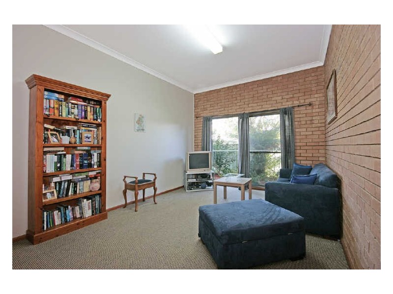 8 Clarke Street, Broulee NSW 2537