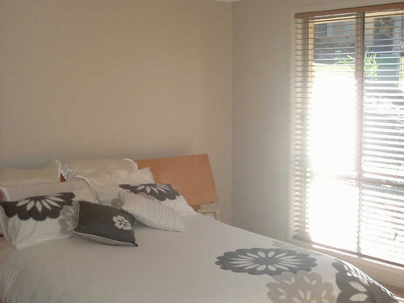 8 Bunderra Circuit, Lilli Pilli NSW 2536
