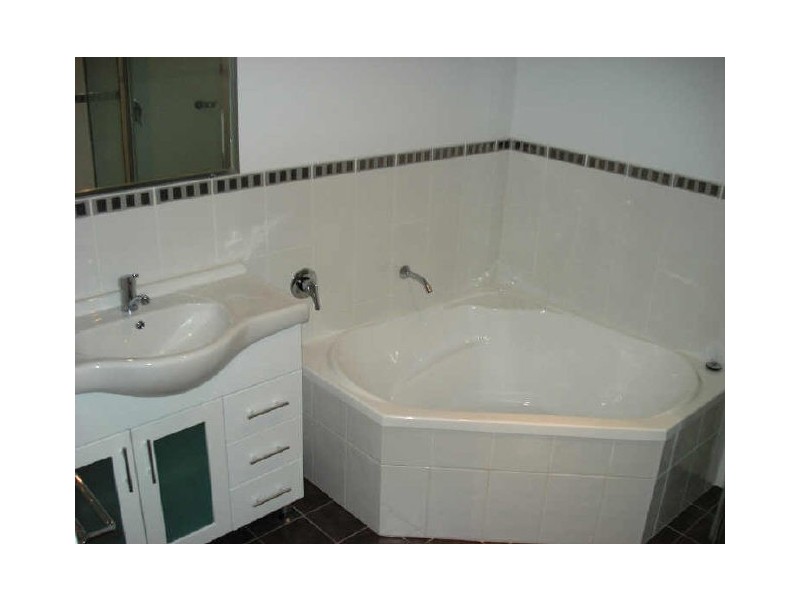 27B Golf Links Drive, Batemans Bay NSW 2536