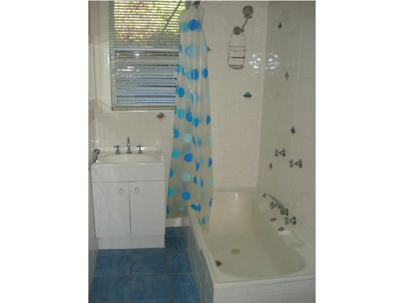 18 Yugura Avenue, Malua Bay NSW 2536