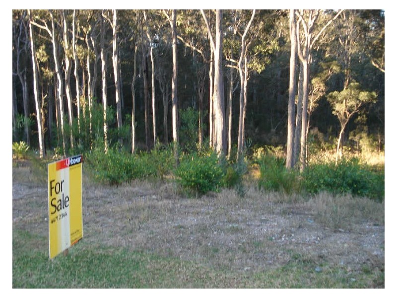 13 Banksia Grove, Malua Bay NSW 2536