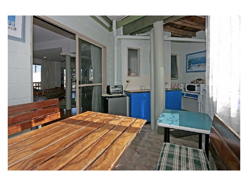 13 Barlings Drive, Tomakin NSW 2537