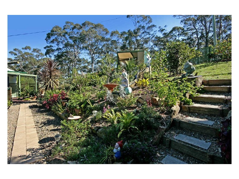 13 Barlings Drive, Tomakin NSW 2537