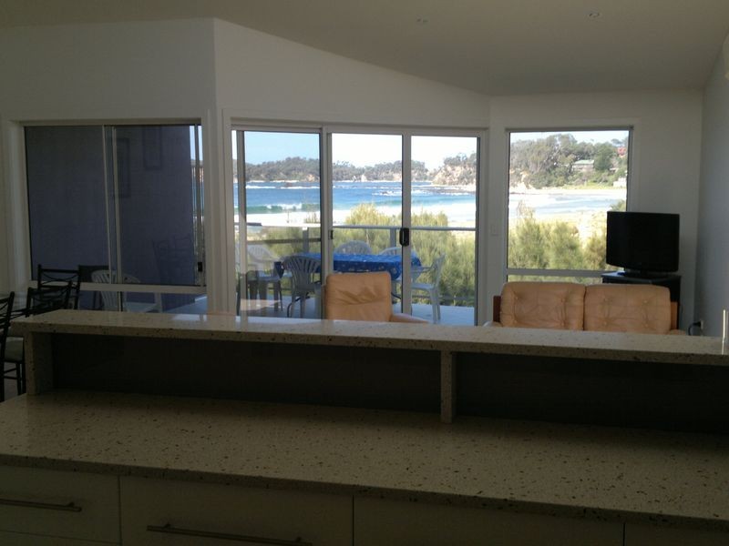2/33 Tallawang Avenue, Malua Bay NSW 2536