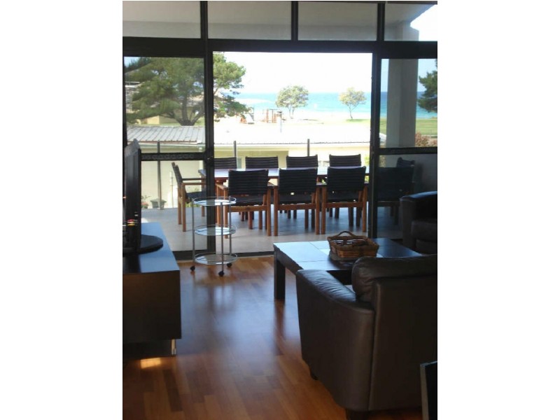 1/2 Moorong Cres, Malua Bay NSW 2536