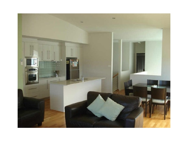 1/2 Moorong Cres, Malua Bay NSW 2536