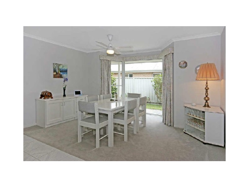 17 Zanthus Drive, Broulee NSW 2537