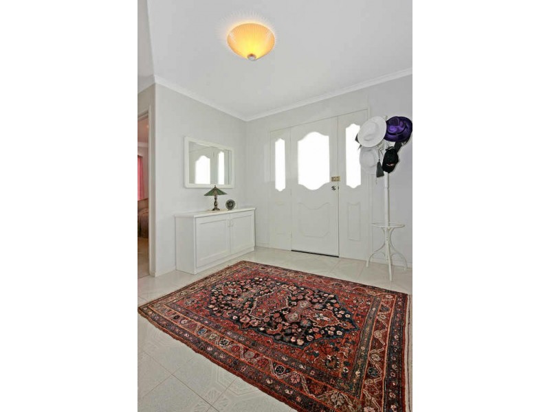 17 Zanthus Drive, Broulee NSW 2537