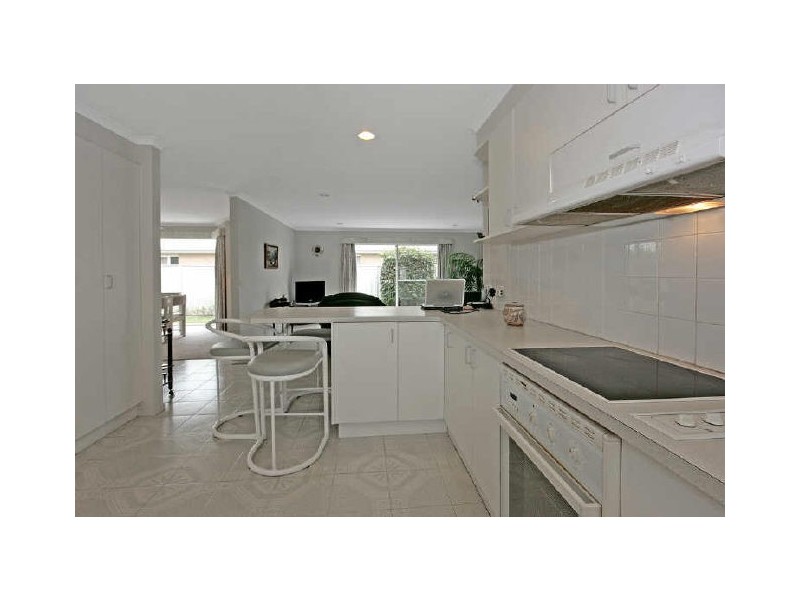 17 Zanthus Drive, Broulee NSW 2537