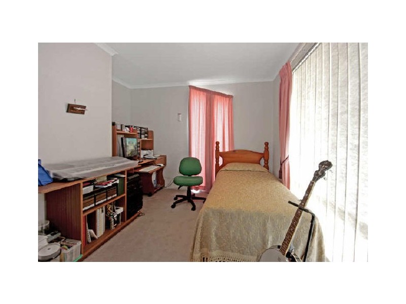 17 Zanthus Drive, Broulee NSW 2537