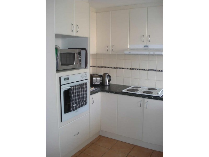 3/8 Lord Place, Batemans Bay NSW 2536