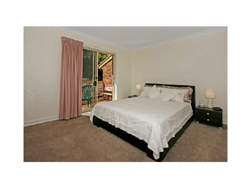 1/4 Lisa Place, Sunshine Bay NSW 2536