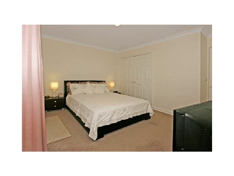 1/4 Lisa Place, Sunshine Bay NSW 2536