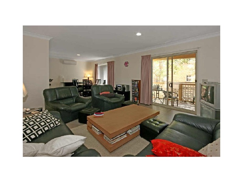 1/4 Lisa Place, Sunshine Bay NSW 2536