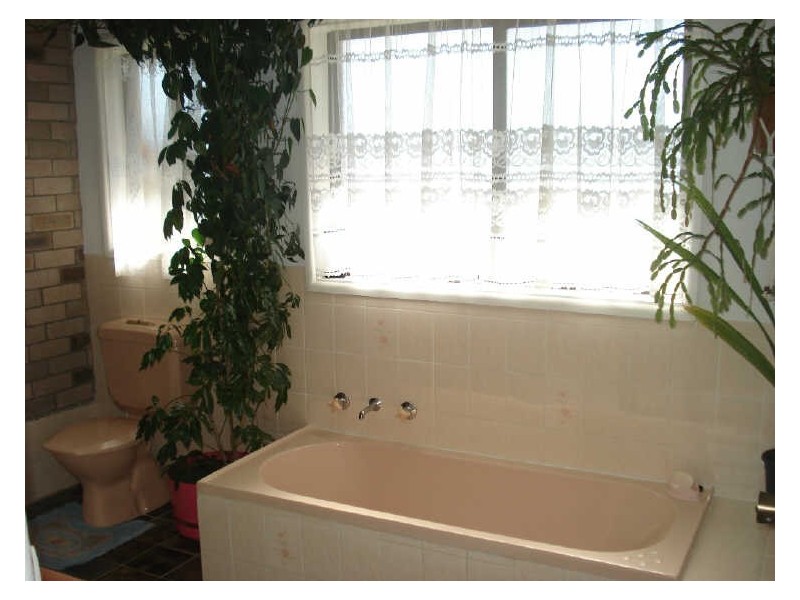 7 Merriwee Avenue, Malua Bay NSW 2536