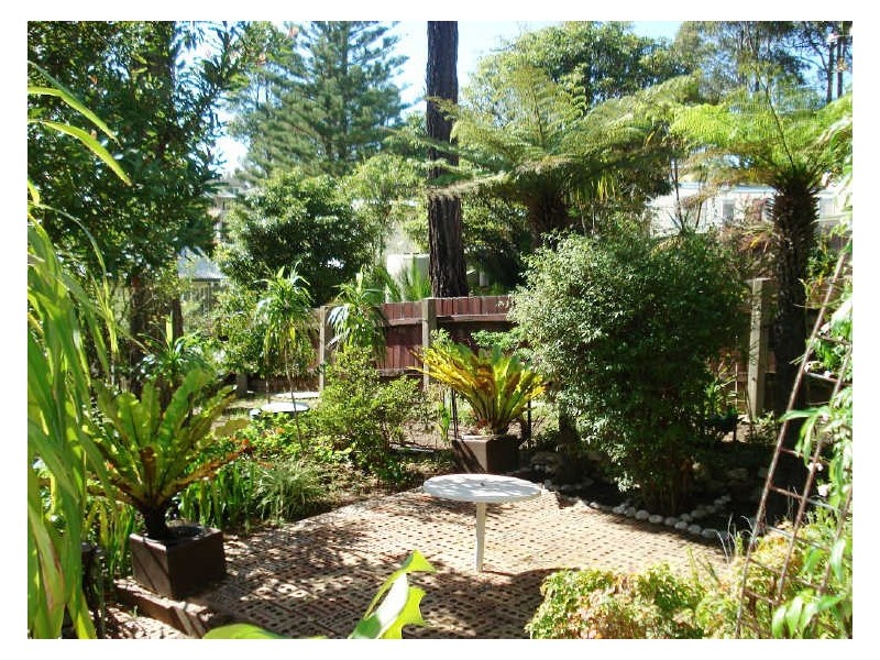 7 Merriwee Avenue, Malua Bay NSW 2536