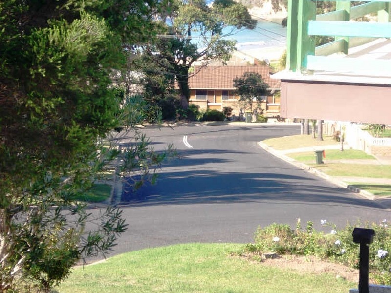 1 Nioka Avenue, Malua Bay NSW 2536