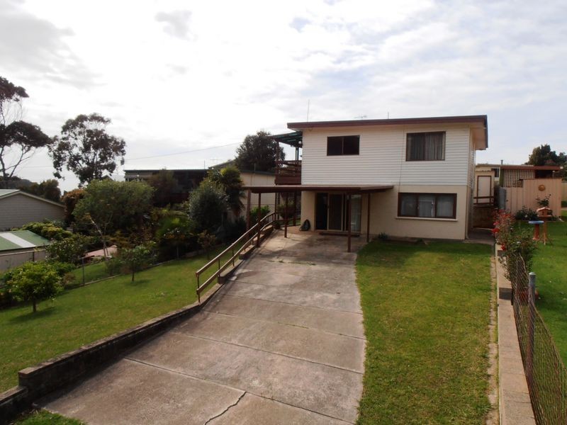 24 Euroka Avenue, Malua Bay NSW 2536