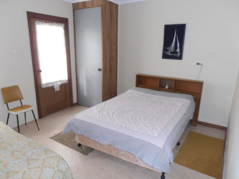 24 Euroka Avenue, Malua Bay NSW 2536