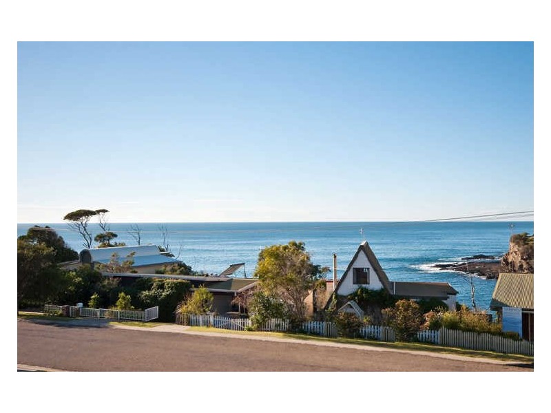 35 Iluka Avenue, Malua Bay NSW 2536