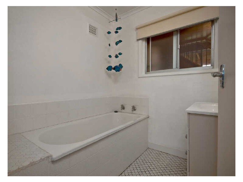 35 Iluka Avenue, Malua Bay NSW 2536