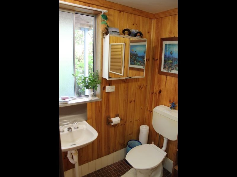 17 Youralla Avenue, Malua Bay NSW 2536